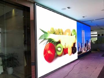 o módulo conduzido passo 3840HZ interno da tela do contexto da fase do pixel de 4mm refresca a taxa